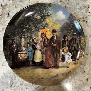 Detlev Nitschke VTG "Monday" Collector Plate -Berlin Design